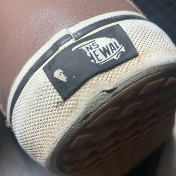 Men’s Vans Off The Wall, leather high top, size 11 - Picture 13 of 13